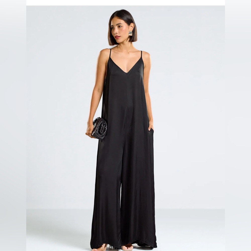 Brand new elegant satin jumpsuit with asymmetrical sweater. Oversized. Size S/M